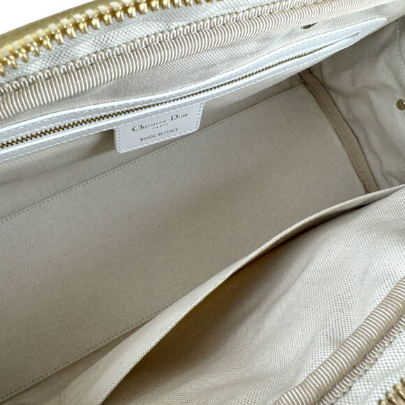 CHRISTIAN DIOR White Leather Shoulder Bag - Picture 5 of 13